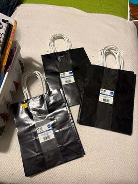 3-2-1 PARTY! Black Gift Bags with White Handles, 6 Count (Pack of 3)